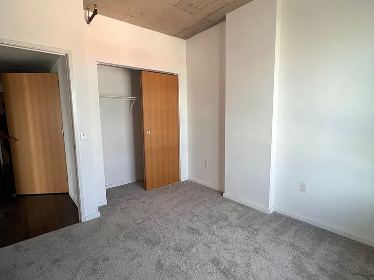 515 NE Holladay St — Photo 27