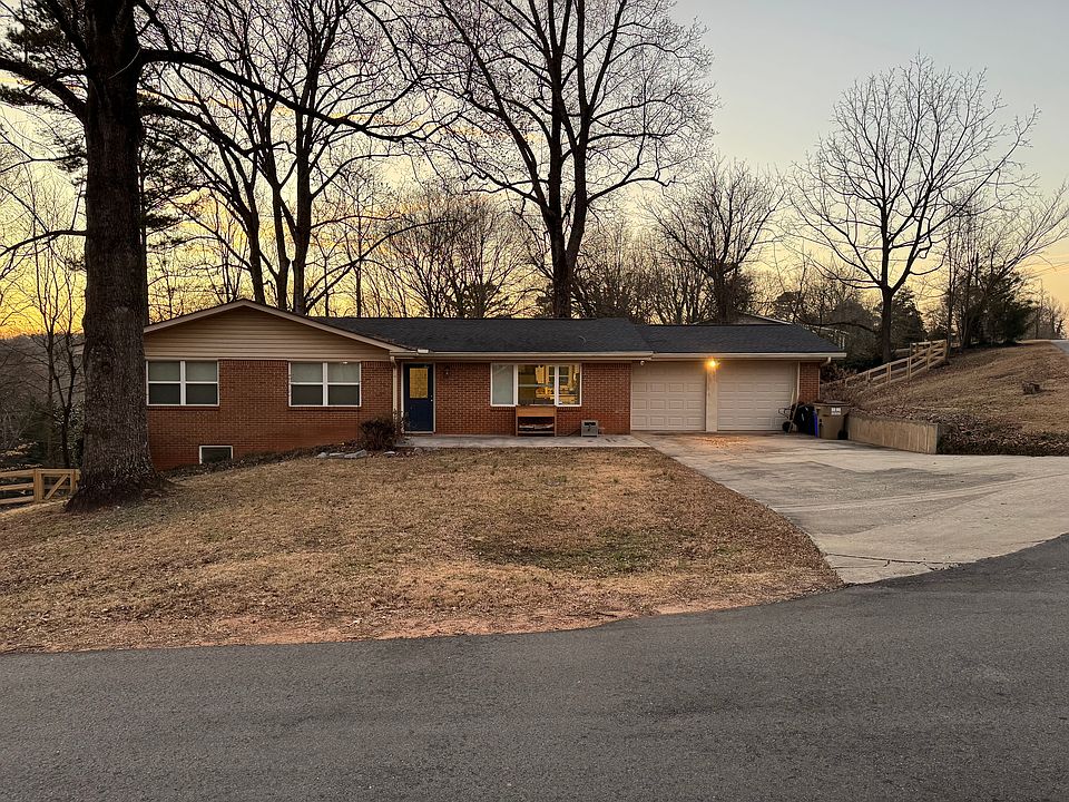 1st image of 2760 Wayman Dr