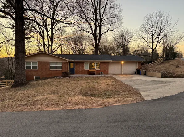 2760 Wayman Dr, Gainesville, GA 30506