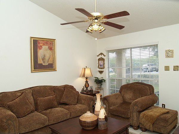 2nd image of 1015 E Yager Ln Unit 216