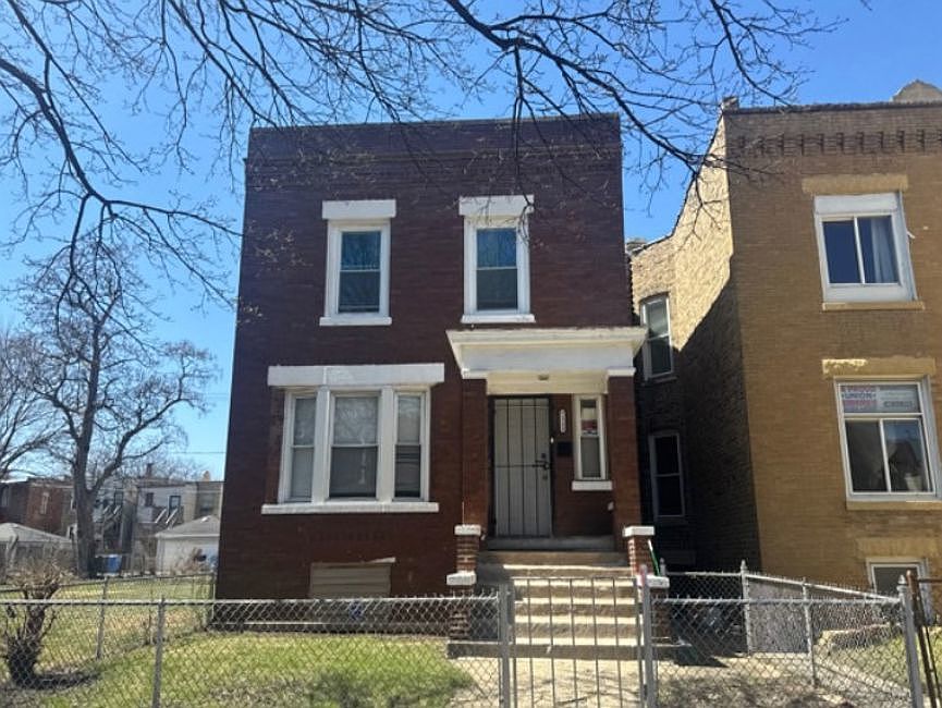 2nd image of 7112 S Rhodes Ave