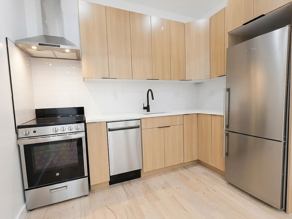 1st image of 945 W End Ave #12C2