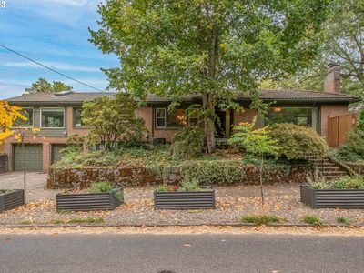 330 SE Cesar E Chavez Blvd, Portland, OR, 97214