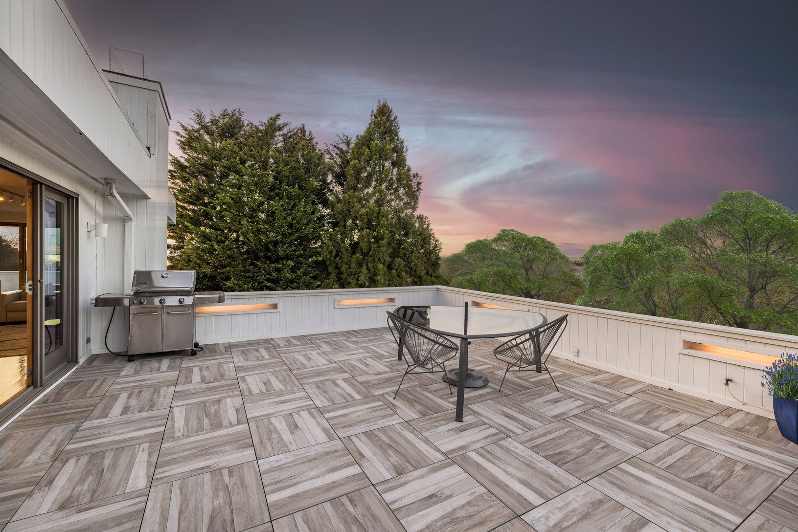  More Decking ..grillside