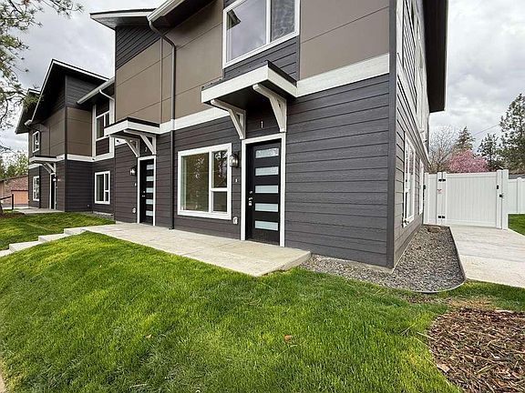 2nd image of 3925 E 32nd Ave #3