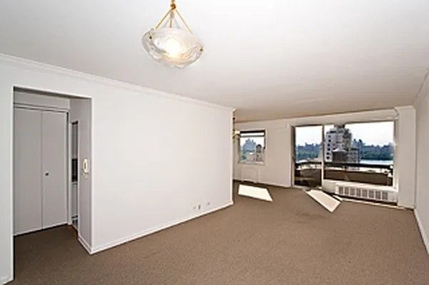 Rented by Fox Residential Group | media 16