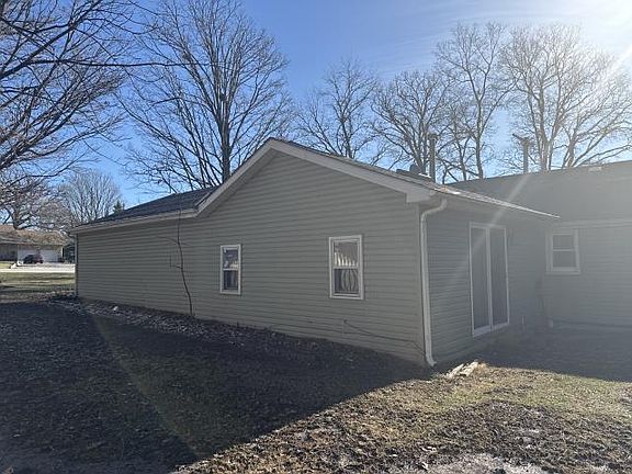 2nd image of 3100 Sportsman Club Rd