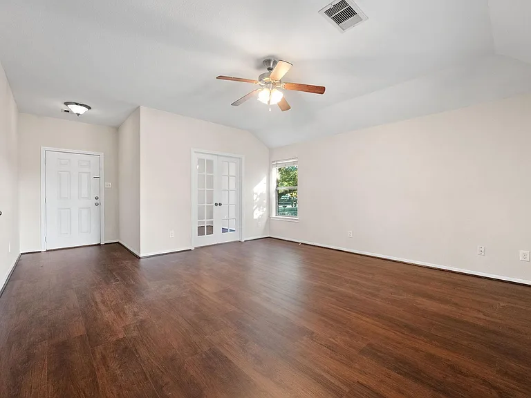 3027 Lockeridge Village Dr — Photo 5