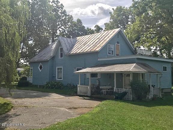 5th image of 8195 Courtland Dr NE