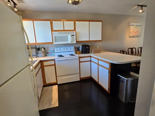 3751 Vale Dr #1, Traverse City, MI 49686