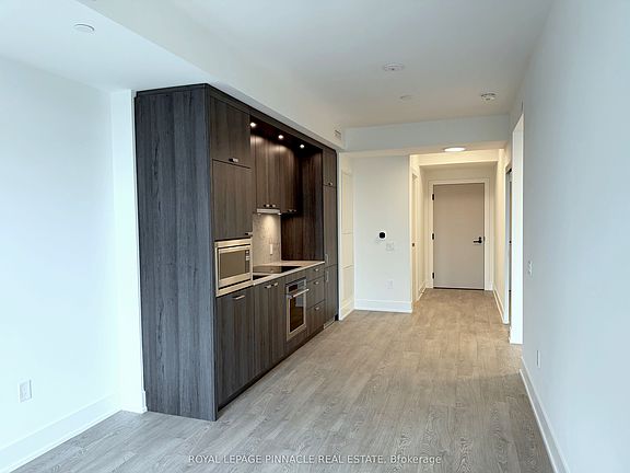 3rd image of 858 Dupont St #444