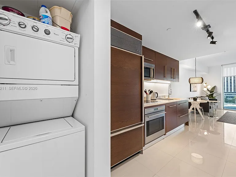 465 Brickell Ave #904 — Photo 4