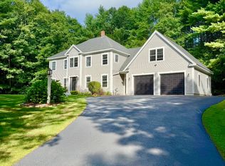 33 Pheasant Ln, Gorham, ME 04038