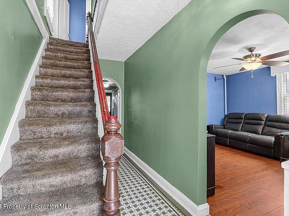 3rd image of 1014 John Ave