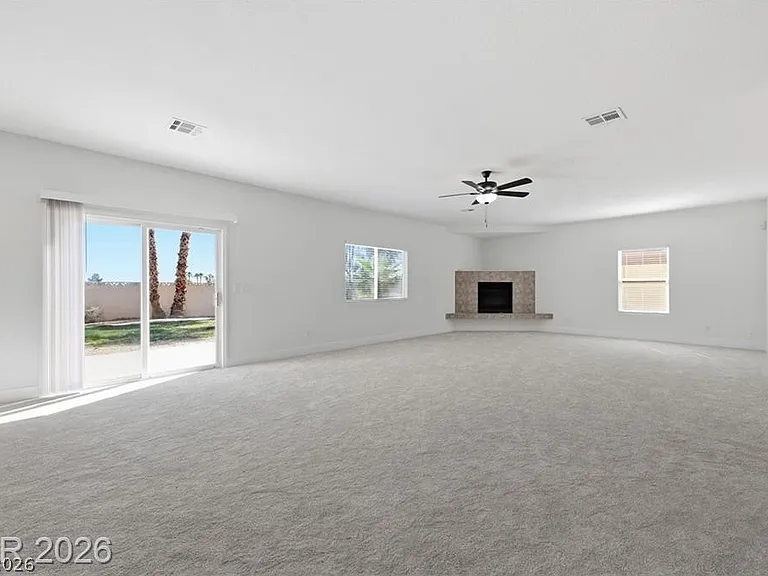 5424 Castle Vista Ct — Photo 5