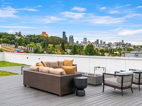 Skyline + Fire Pit Lounge