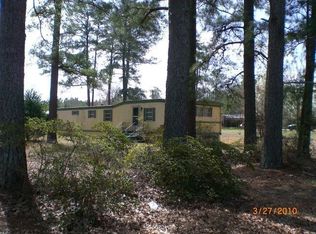 8 Little Island Rd, Eure, NC 27935