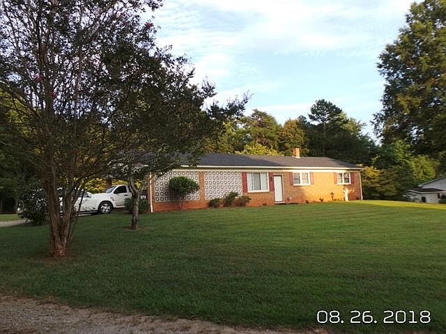 1st image of 609 N Hildebran Ave