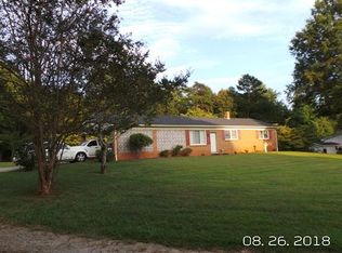 609 N Hildebran Ave, Newton, NC 28658
