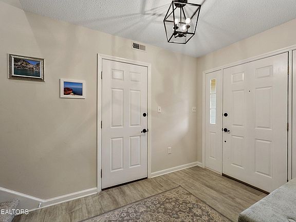 4th image of 1003 Hardwick Dr
