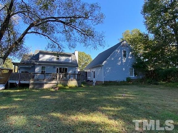 3rd image of 1020 Jennifer Ct