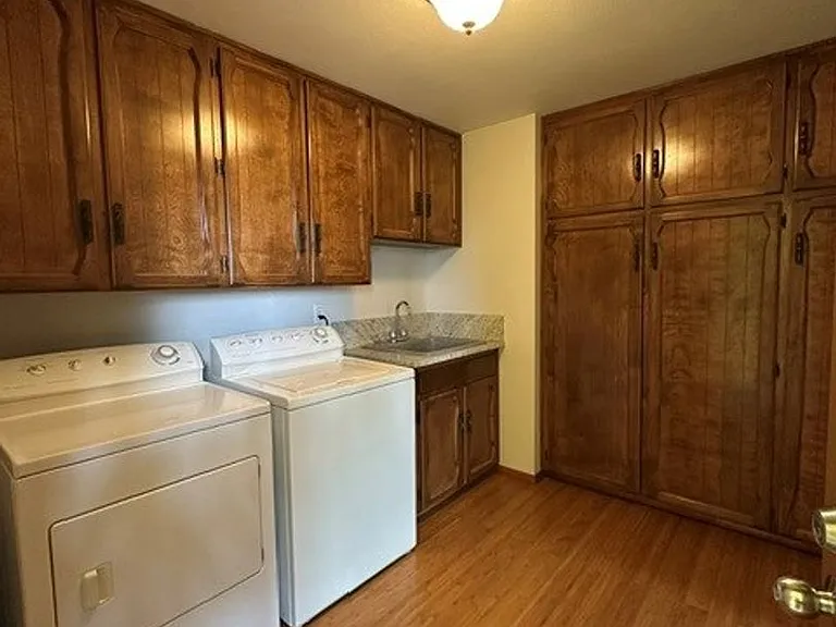 805 Cameo Ct — Photo 27