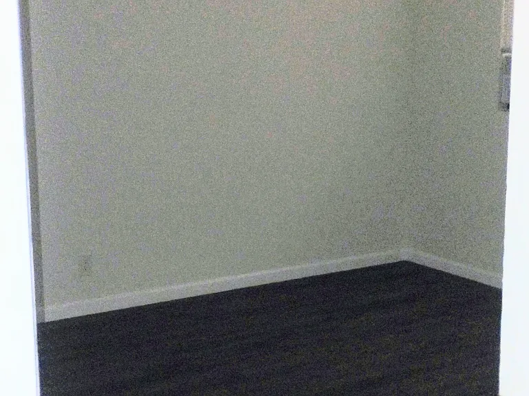 755 E Pine St #17 — Photo 6