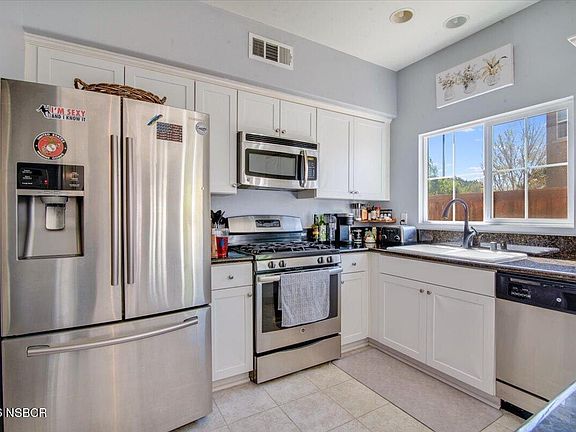 3rd image of 2212 Meridian Way