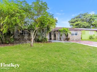 7560 Venetian St, Hollywood, FL 33023