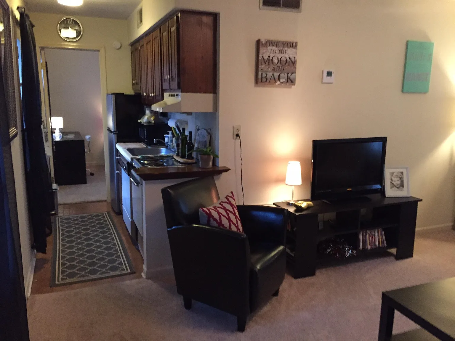1 bed, 500 sqft, $1,050 — Photo 3