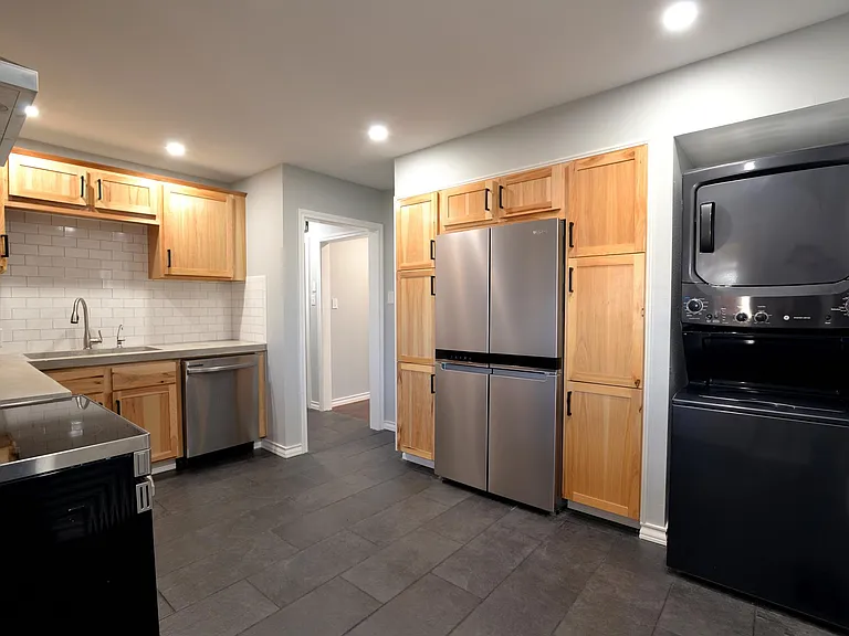 1502 McCaulley St — Photo 10