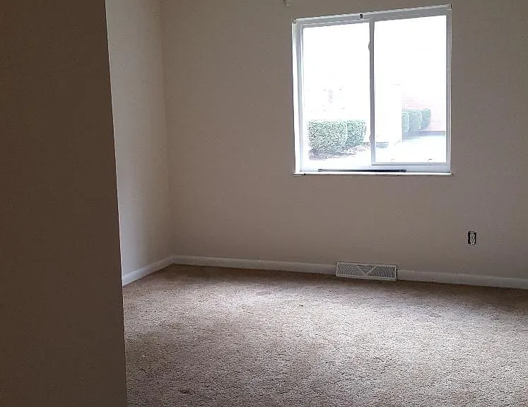522 Northfield Rd #303 — Photo 3