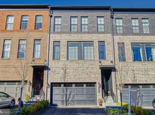 42288 Porter Ridge Ter, Ashburn, VA 20148
