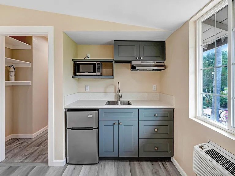 2203 E Alaska St #1 — Photo 6