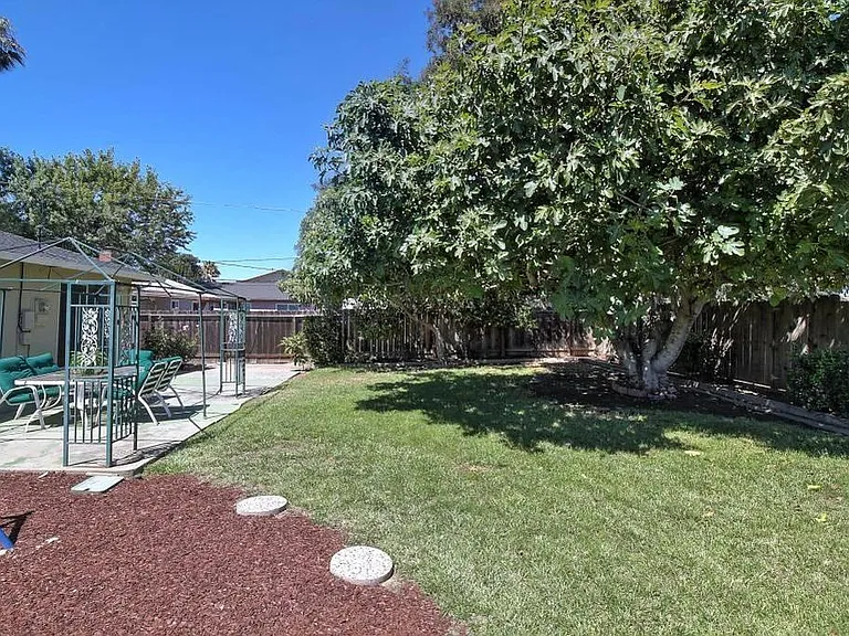 39262 Sundale Dr — Photo 15