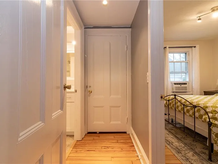 21 School St #3 — Photo 18