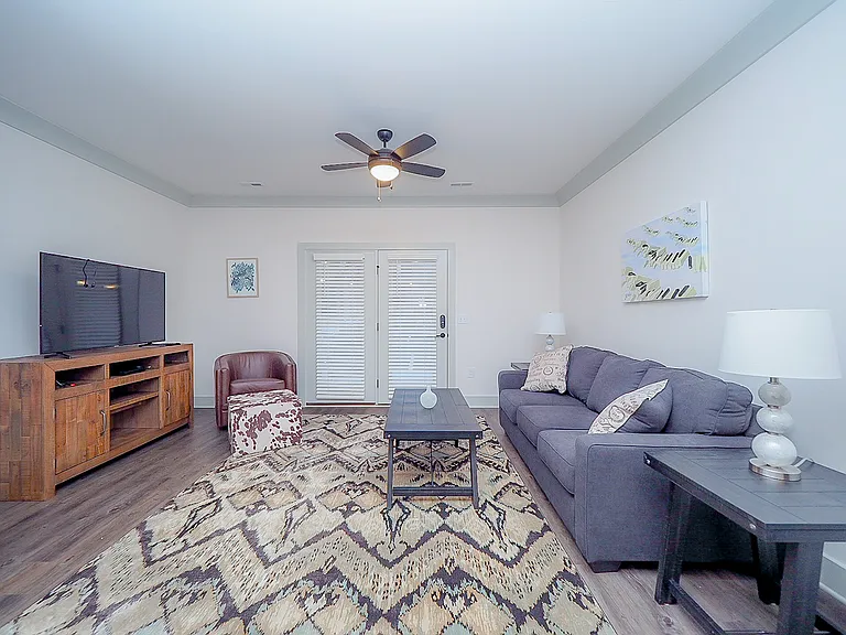 617 Berry Rd #A — Photo 4