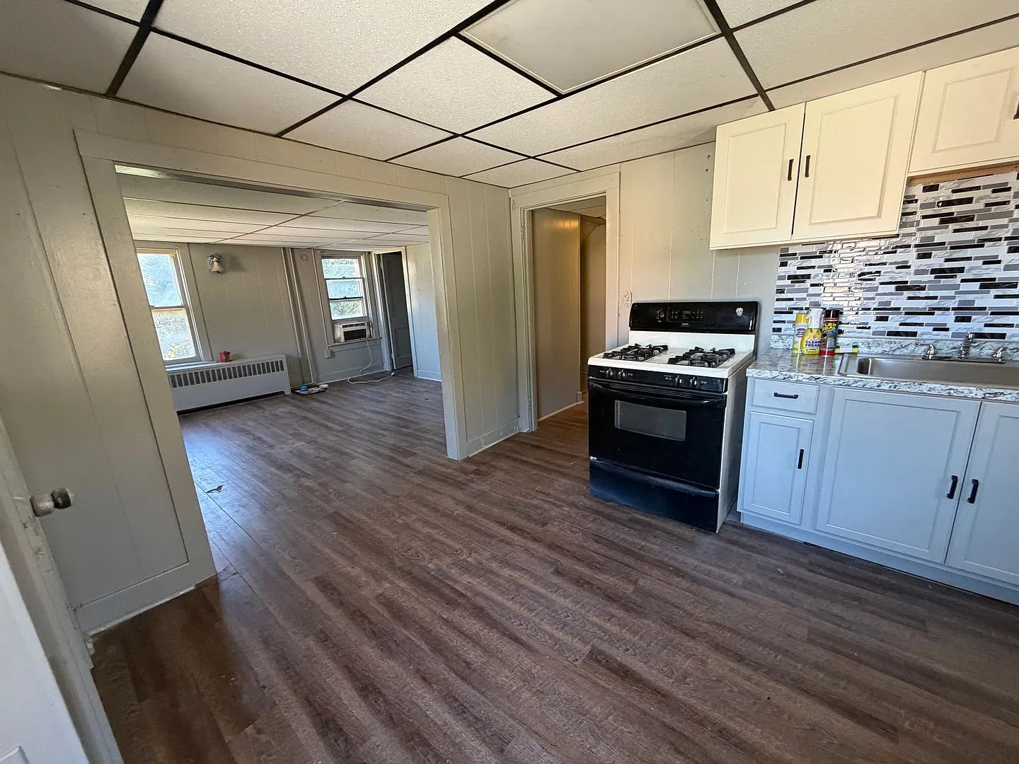 18 Pleasant St (Ark) — Photo 4