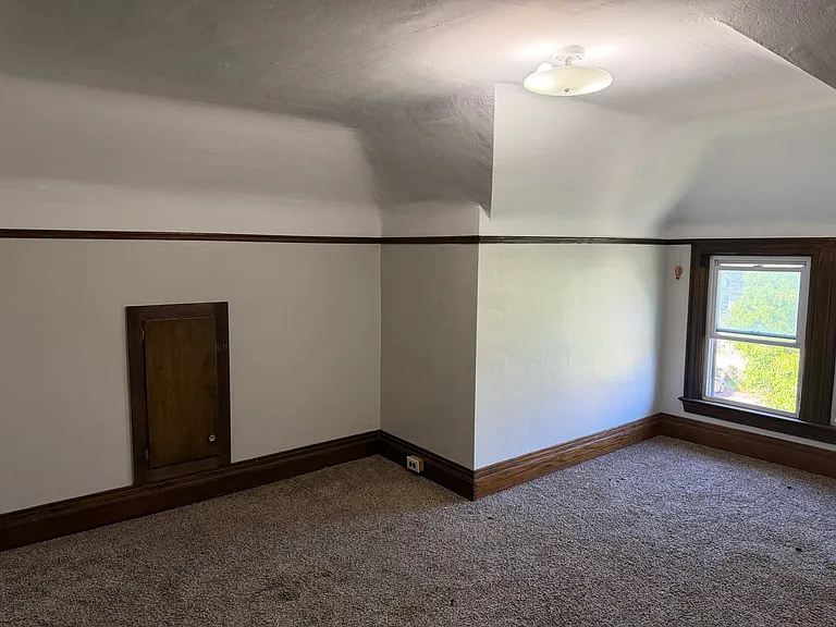 395 University Ave #1 — Photo 18