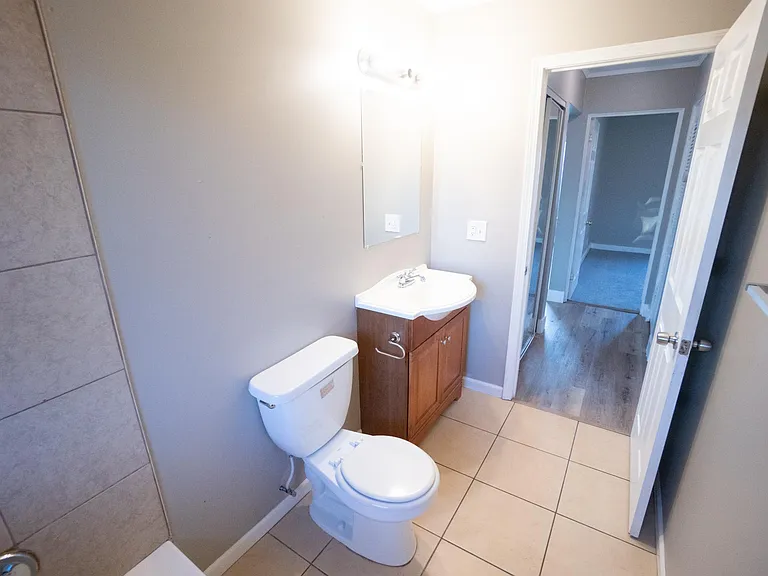 22760 Rosewood Ave — Photo 10