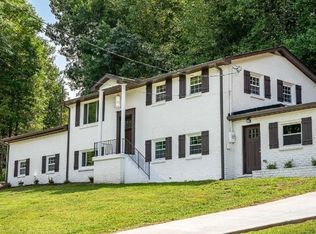 2423 Centerpoint Rd, Hendersonville, TN 37075