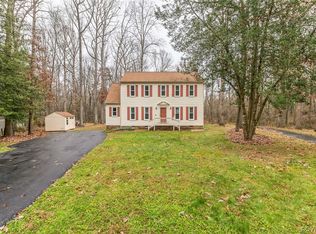 8902 Boonesboro Ct, North Chesterfield, VA 23236