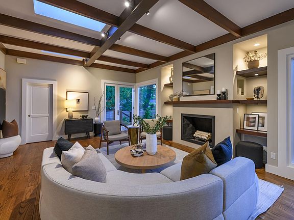 2nd image of 309 Kent Avenue