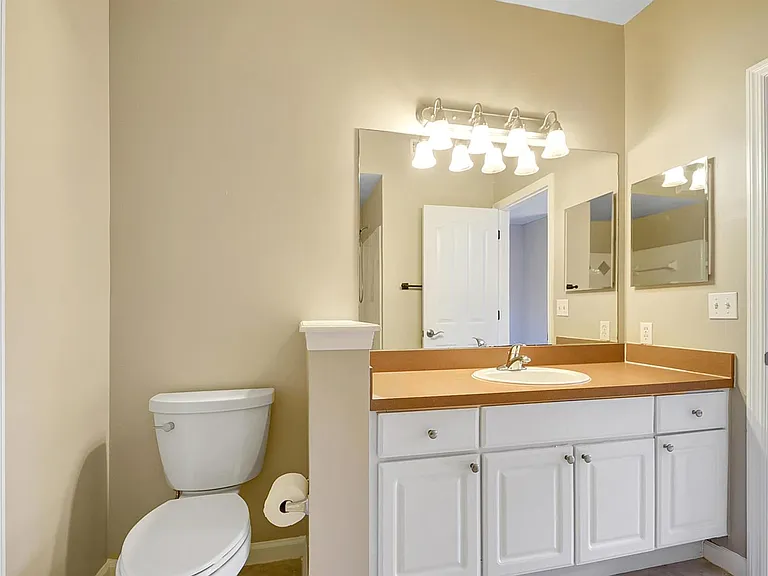 2030 Alta Meadows Ln #1208 — Photo 20
