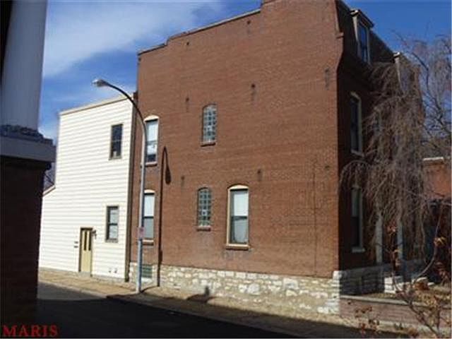 2nd image of 3241-3243 Morganford Rd