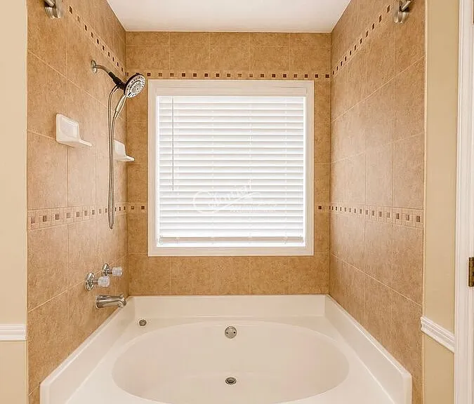 901 Kelso Dr — Photo 8