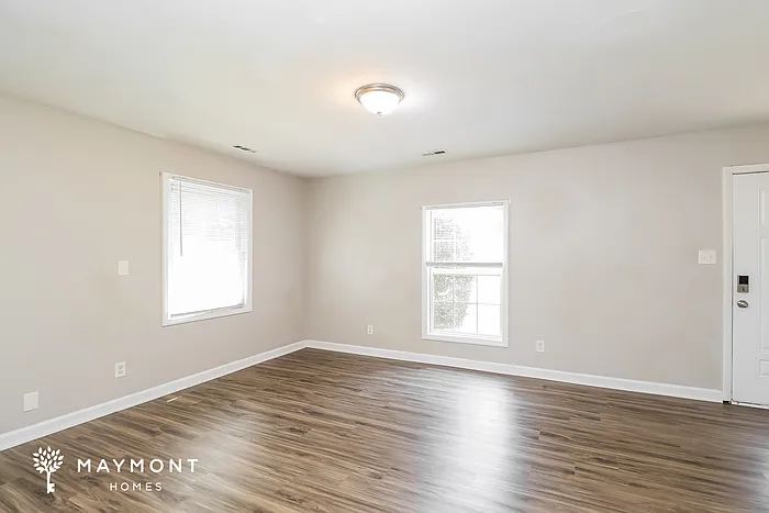 800 Milan Rd E — Photo 9