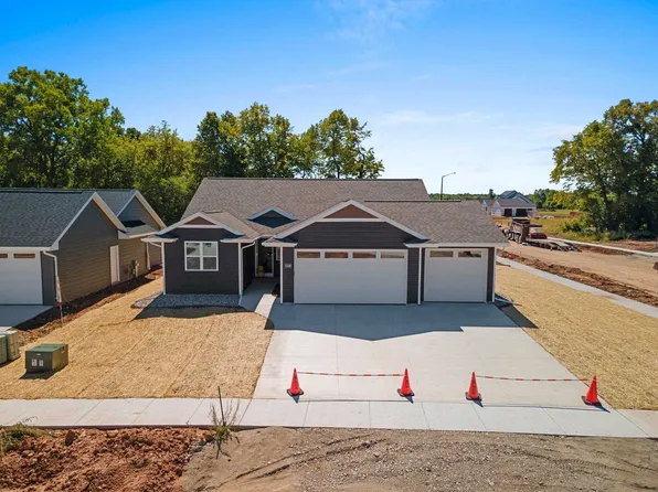 2575 Nature View Ct, Kaukauna, WI 54130