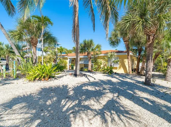 90 N Gulf Blvd, Cape Haze, FL 33946