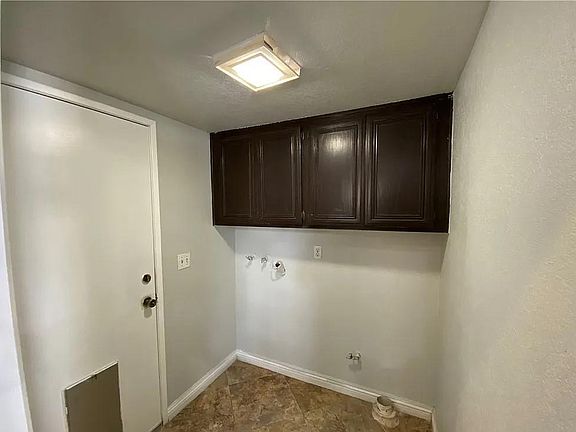 5th image of 672 Mesquite St